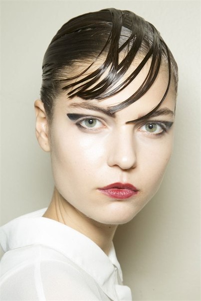 Необычный макияж. Смелость. 02 Необычный макияж. Смелость. 02