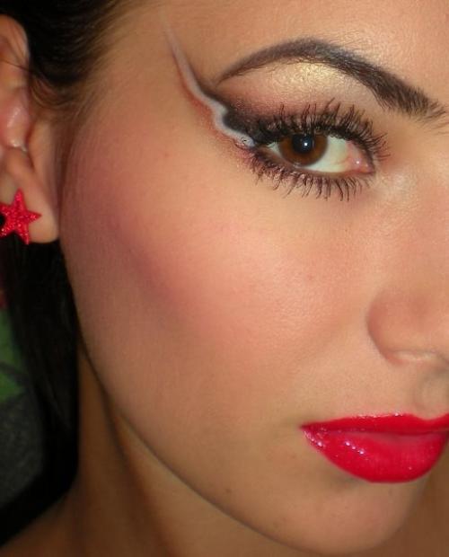 При подборе макияжа визажист следующие факторы учитывает. 03 При подборе макияжа визажист следующие факторы учитывает. 03