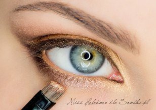 Фото-урок макияжа для зелёных глаз. 07