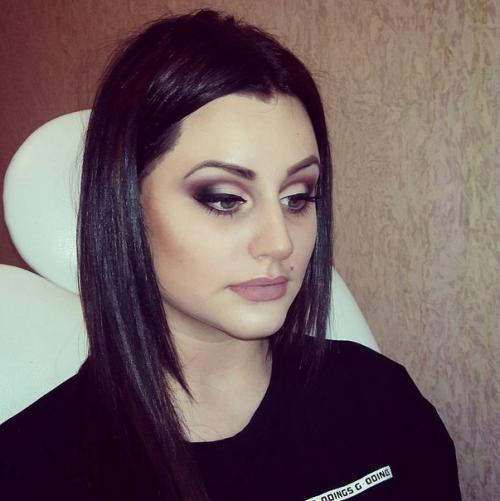 При подборе макияжа визажист следующие факторы учитывает. 01 При подборе макияжа визажист следующие факторы учитывает. 01