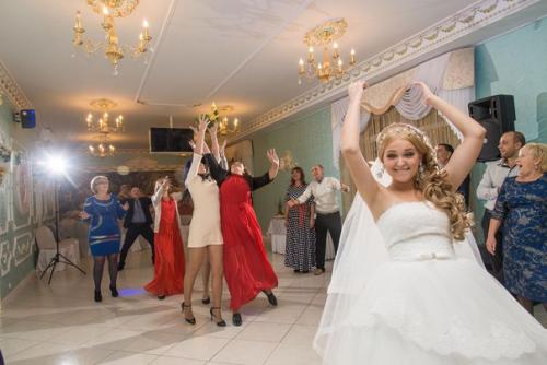 Скоро пойдут свадьбы. 01