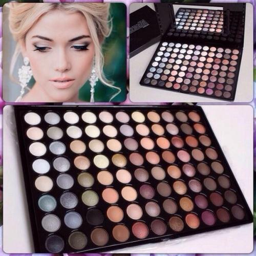 Палитра натуральных оттенков MAC 88. 05 Палитра натуральных оттенков MAC 88. 05