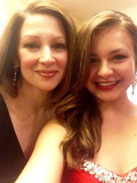 День 276. 05/06/15.  Утро пятницы началось, как и любое обычное, - подъем в 6, завтрак, автобус и большая школа. 04