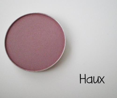 МАС тени Haux является одним из универсальных и базовых. 01