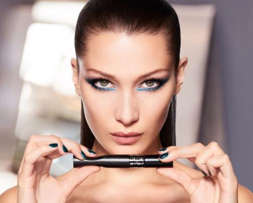 Новая?  Летняя коллекция для макияжа глаз? 03