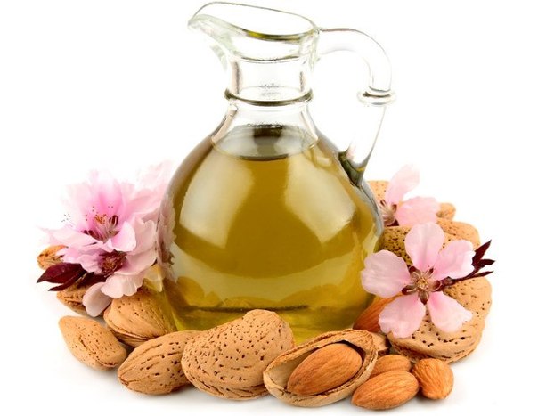 Миндальное масло.