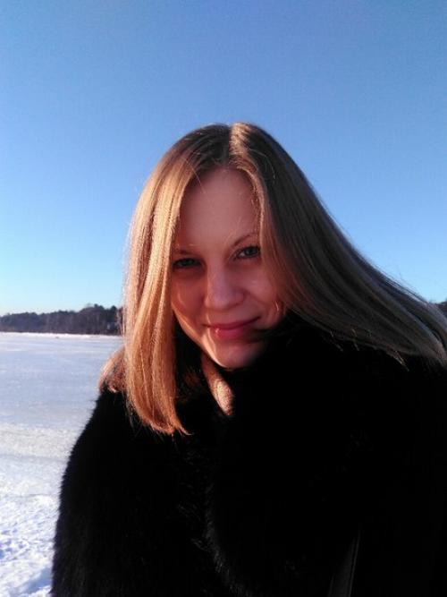 Привет привет!  Я не хожу к косметологам, тфу тфу тфу с кожей все в порядке у меня! 01