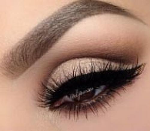 Макияж с акцентом на складке века. 04