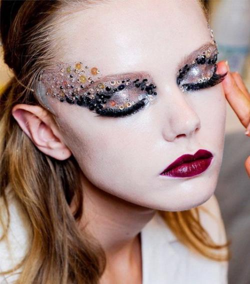 Мы предлагаем поговорить сегодня и узнать новенькое для себя из статьи о макияже для фотосессии и в чем же отличие от обычного макияжа? 05 Мы предлагаем поговорить сегодня и узнать новенькое для себя из статьи о макияже для фотосессии и в чем же отличие от обычного макияжа? 05