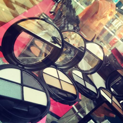 Шелковое нанесение теней на веки. 01