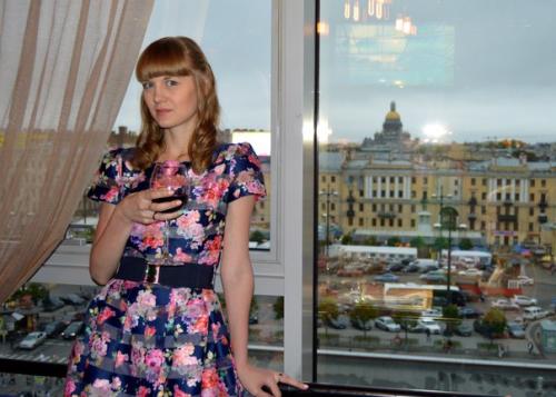 Привет привет!  Я не хожу к косметологам, тфу тфу тфу с кожей все в порядке у меня! 04