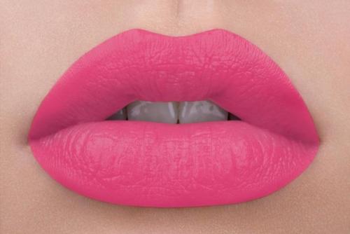 Матовая помада быстро стала набирать популярность, благодаря так называемому эффекту Бархатных губ. 02 Матовая помада быстро стала набирать популярность, благодаря так называемому эффекту Бархатных губ. 02