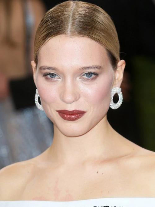 Горячий тренд в макияже: стробинг глаз, который зрительно их увеличит. 01