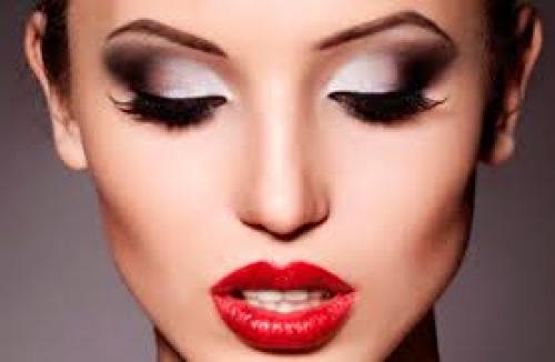 Внимание.  С 16 сентября, новая программа обучения по базовому курсу Макияж для Себя. 03