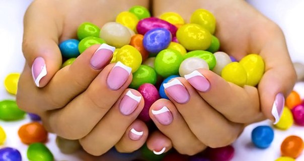 Маникюр на коротких ногтях.