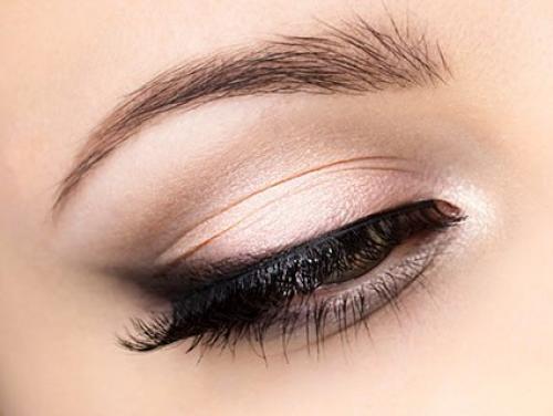 Как увеличить глаза с помощью макияжа. 09 Как увеличить глаза с помощью макияжа. 09