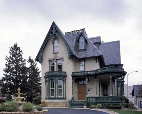 Дом в готическом стиле. 02