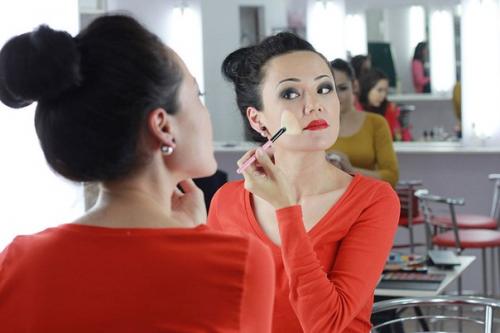 Обновленный курс с учетом тенденций в моде 2016-2017 гг Сам Себе Визажист по цене 650 грн. 03