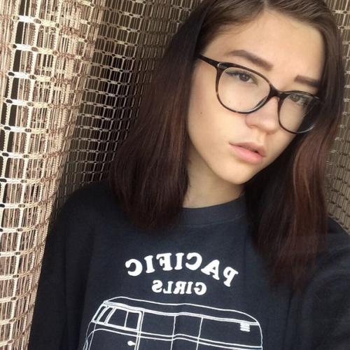 P L A T I N U M B E A U T Y. 05 P L A T I N U M B E A U T Y. 05