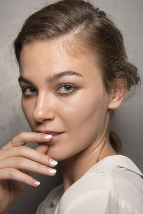 Великолепная семерка. Первая из мировых недель моды прошла в этом сезоне в Нью-йорке. 06