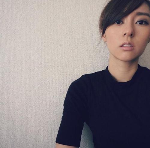 Colorless Makeup.  Мы начнём этот год со знакомства с новым трендом! 01