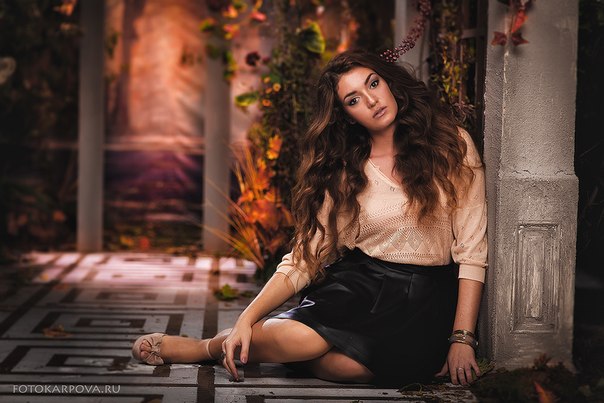 Пряча прозрачность глаз за стеклами, растрепанность волос под капюшонами мы встречаем осень …. 08