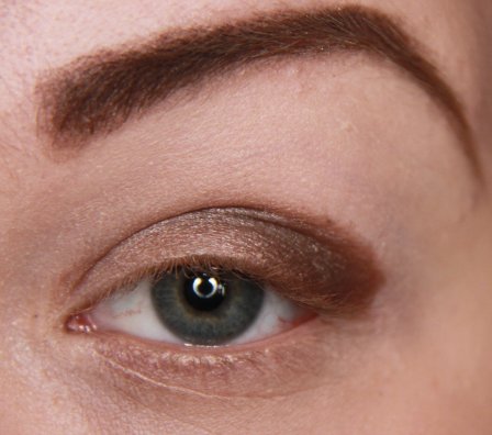 #Уроки_макияжа. Этот универсальный макияж подойдёт для любого цвета глаз и станет отличным дополнением к любому образу. 02 #Уроки_макияжа. Этот универсальный макияж подойдёт для любого цвета глаз и станет отличным дополнением к любому образу. 02