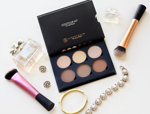 Набор для коррекции лица Anastasia Beverly Hills Replica? 

