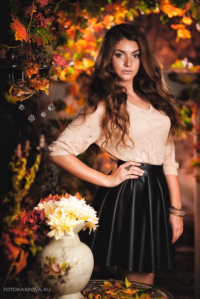 Пряча прозрачность глаз за стеклами, растрепанность волос под капюшонами мы встречаем осень …. 05