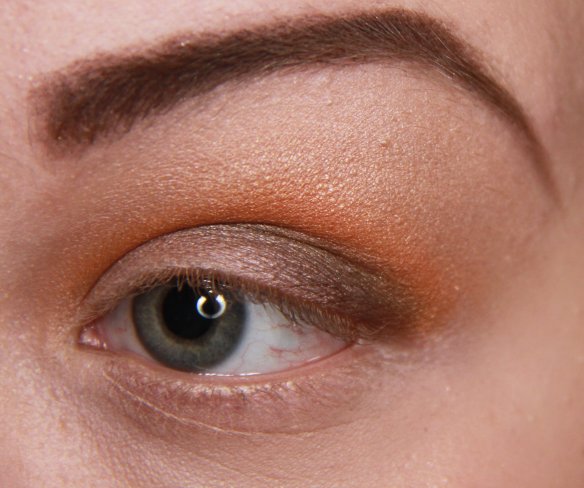 #Уроки_макияжа. Этот универсальный макияж подойдёт для любого цвета глаз и станет отличным дополнением к любому образу. 05 #Уроки_макияжа. Этот универсальный макияж подойдёт для любого цвета глаз и станет отличным дополнением к любому образу. 05