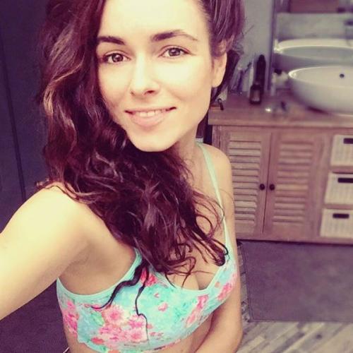 Звезды показали, как выглядят утром без макияжа. 02