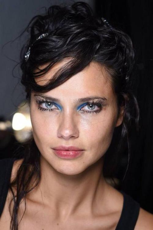 На голубом глазу: главный тренд в макияже нового сезона. 04 На голубом глазу: главный тренд в макияже нового сезона. 04