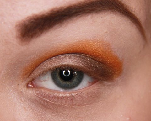 #Уроки_макияжа. Этот универсальный макияж подойдёт для любого цвета глаз и станет отличным дополнением к любому образу. 04 #Уроки_макияжа. Этот универсальный макияж подойдёт для любого цвета глаз и станет отличным дополнением к любому образу. 04