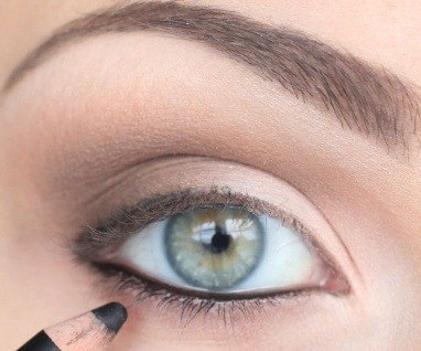 Пример Новогоднего дымчатого макияжа глаз). 02