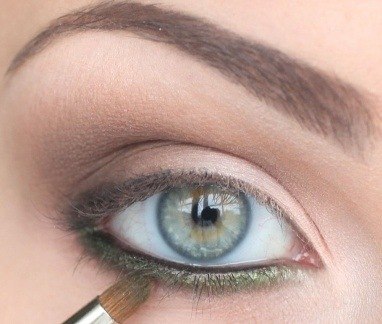 Пример Новогоднего дымчатого макияжа глаз). 03