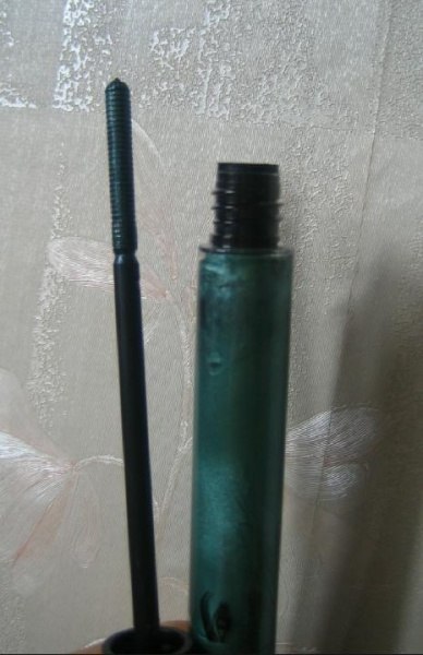 Зеленая тушь для ресниц. 01