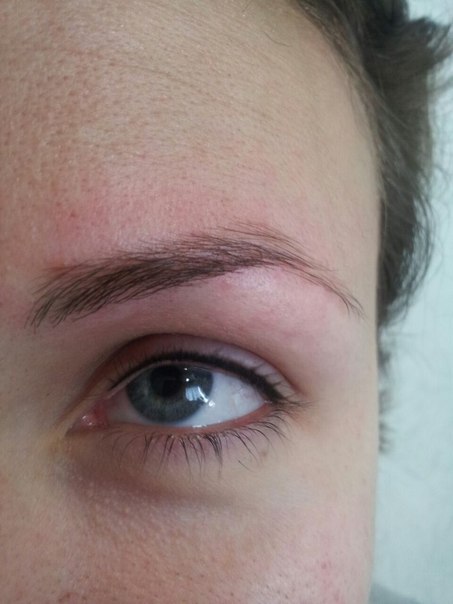 Салон красоты Александра предлагает услуги перманентного макияжа в Новороссийске, причем возможно как выполнение комплексного перманентного мэйкапа, так и татуаж лишь отдельных элементов. 08