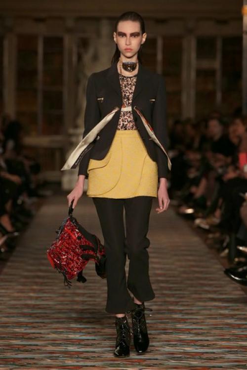 Dior в Лондоне устроил показ своей новой коллекции весна - лето 2017. 07