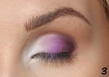 Вам понадобятся тени фиолетовых оттенков. 02 Вам понадобятся тени фиолетовых оттенков. 02