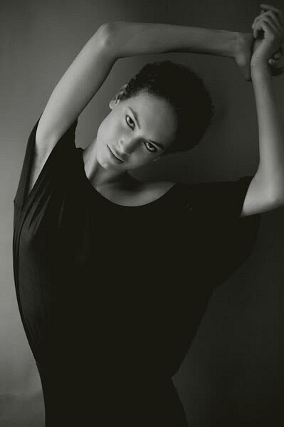 Изабелла. Милая Иззи, ты чудесная фея, молодец, с задачей справилась, без макияжа ты просто куколка. 03