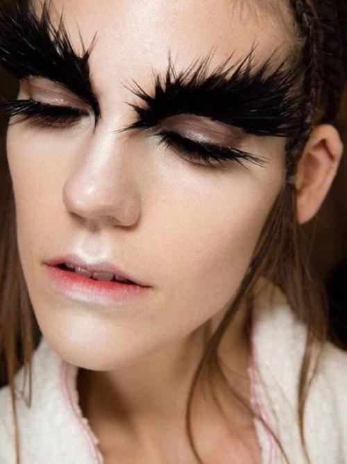 Модные тенденции в оформлении бровей. 01