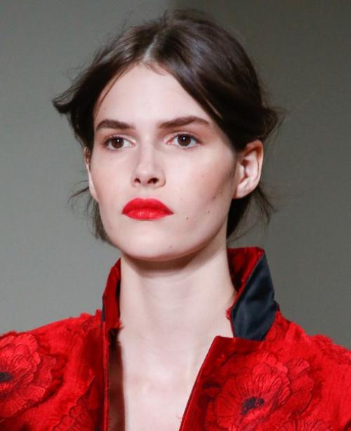 Макияж в стиле Nude - тренд сезона весна - лето 2016. 01 Макияж в стиле Nude - тренд сезона весна - лето 2016. 01