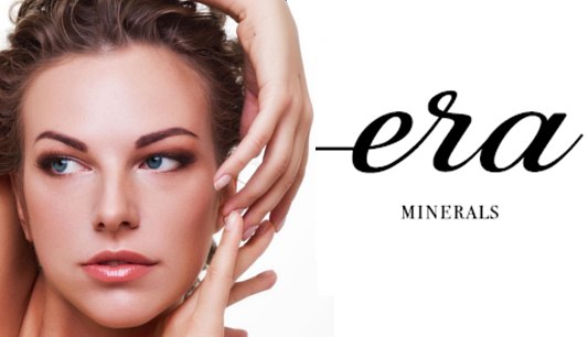 Ещё в 70-е годы прошлого столетия были выявлены замечательные свойства минералов в применении их к макияжу: минеральная пудра без раздражений полностью замаскировывала покраснения кожи и другие её дефекты, возникающие после лазерной шлифовки.