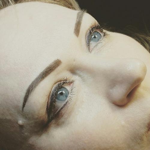 Положительные стороны микроблейдинга бровей? 02 Положительные стороны микроблейдинга бровей? 02