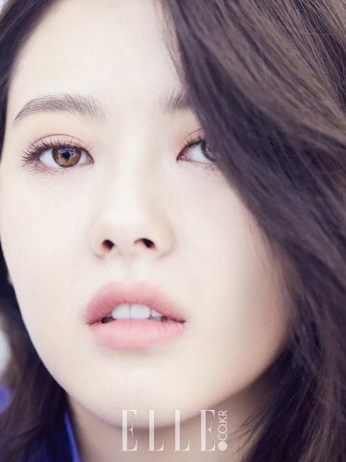 Основными тенденциями макияжа 2017 являются: 01