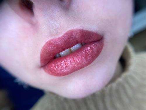 Дорогие девушки, хочу пригласить вас к себе моделью на перманентный макияж бровей и губ! 03