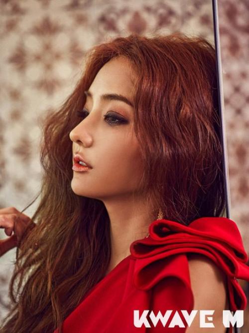 Основными тенденциями макияжа 2017 являются: 03