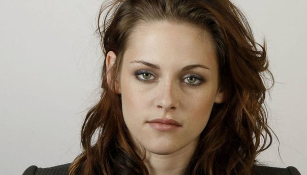 В одном из интервью для американского издания Elle звезда «Сумерек» Кристен Стюарт призналась, что уже борется с морщинами. В одном из интервью для американского издания Elle звезда «Сумерек» Кристен Стюарт призналась, что уже борется с морщинами.