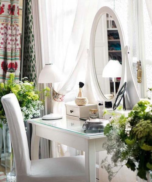 Дамское счастье: как обустроить туалетный столик мечты? 02