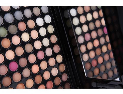 Профессиональная палетка теней Neutral натуральные (88 теней). 01 Профессиональная палетка теней Neutral натуральные (88 теней). 01